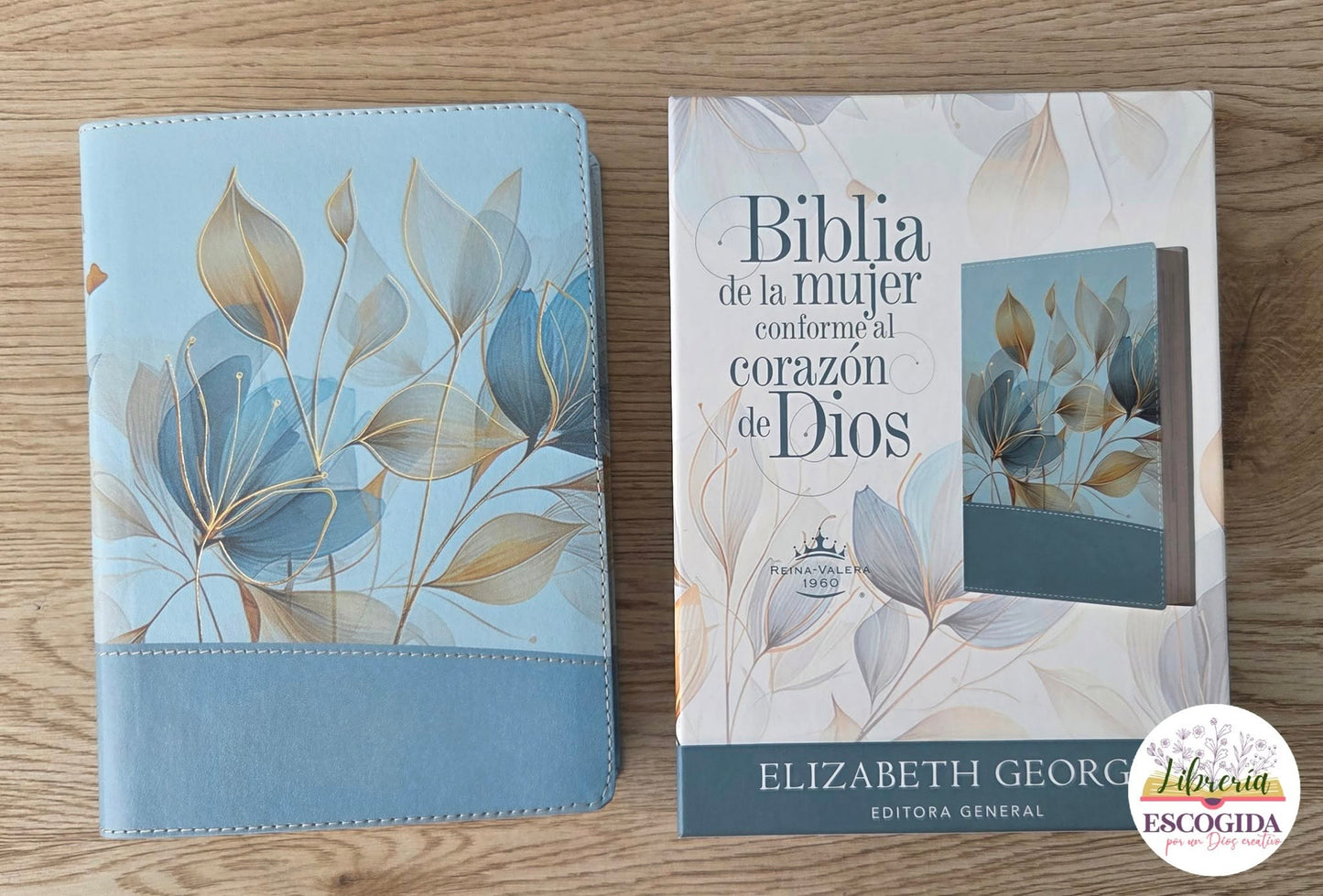 Biblia de la Mujer Conforme al Corazón de Dios