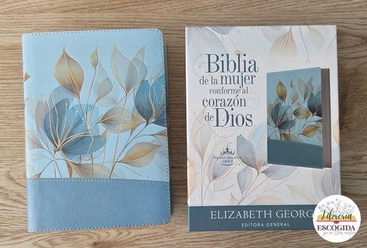 Biblia de la Mujer Conforme al Corazón de Dios